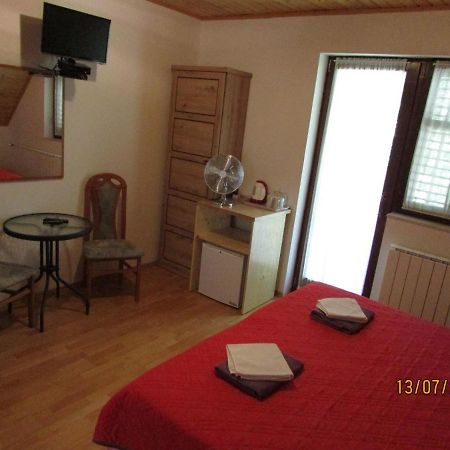Guest House Nenad Plitvička Jezera Eksteriør billede