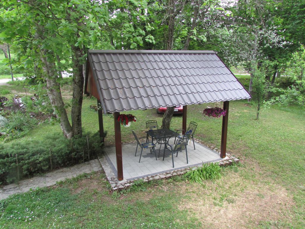 Guest House Nenad Plitvička Jezera Eksteriør billede